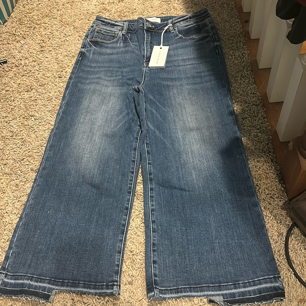 Wide leg crop jeans